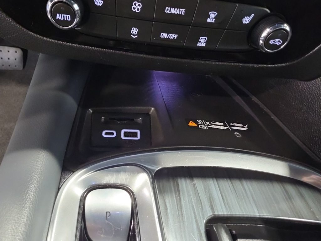 Thumbnail: 2022 Buick Enclave - 11