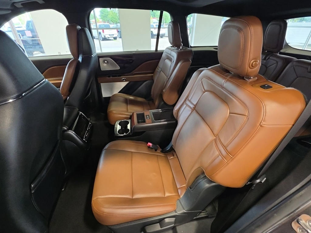 Thumbnail: 2020 Lincoln Aviator - 9