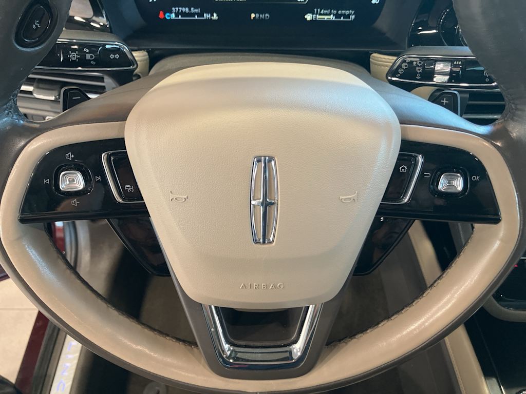 Thumbnail: 2021 Lincoln Corsair - 25