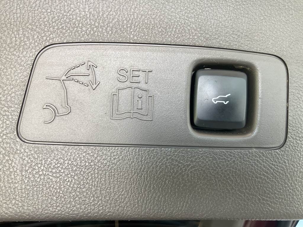 Thumbnail: 2021 Lincoln Corsair - 33