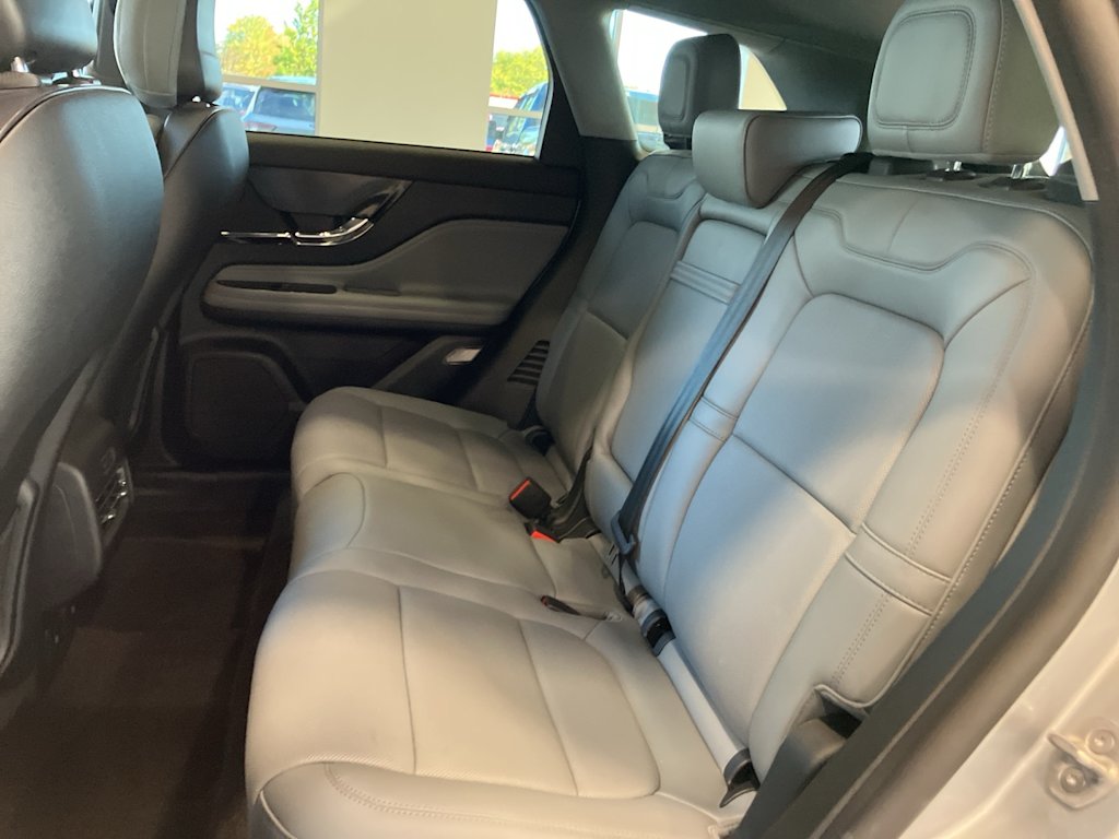 Thumbnail: 2022 Lincoln Corsair - 30