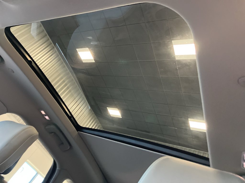 Thumbnail: 2022 Lincoln Corsair - 19