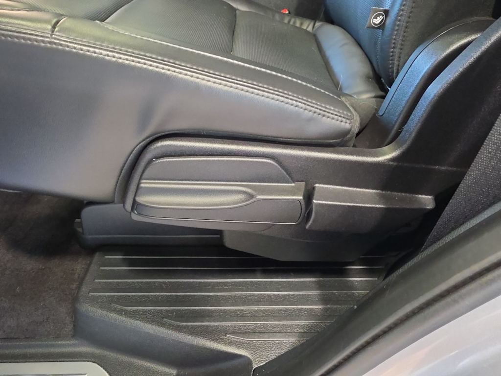 Thumbnail: 2020 Lincoln Navigator - 39
