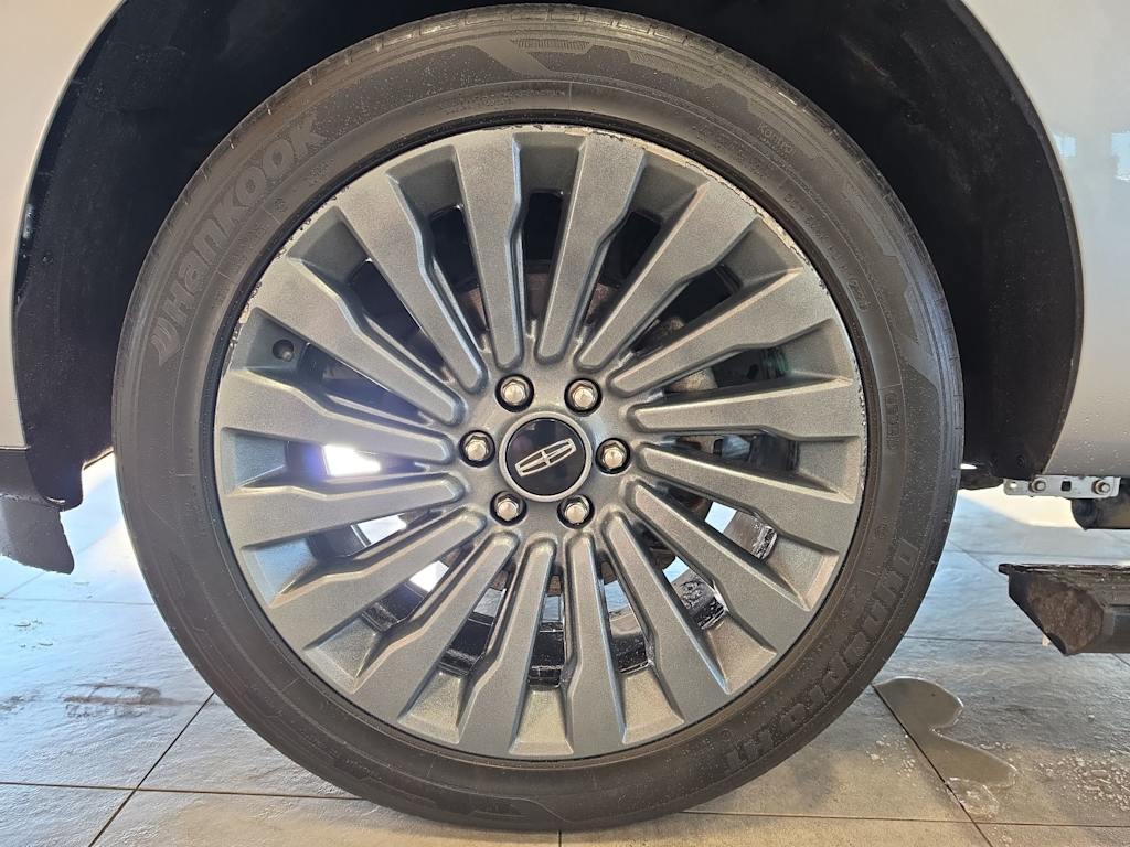 Thumbnail: 2020 Lincoln Navigator - 8