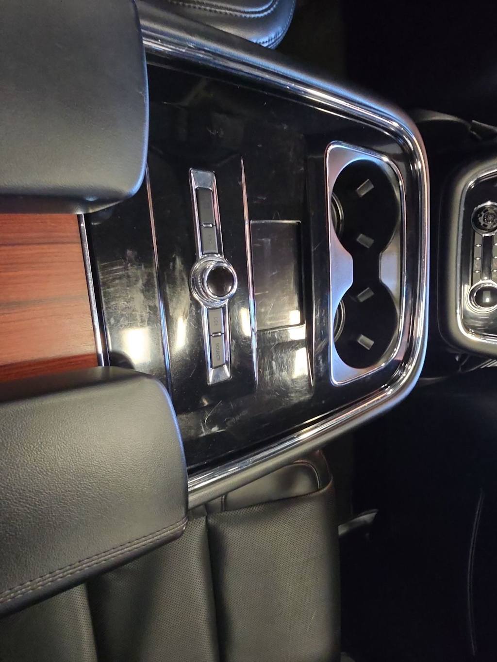 Thumbnail: 2020 Lincoln Navigator - 37