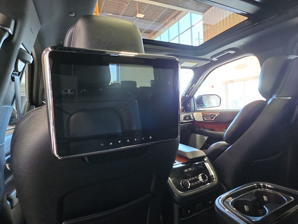 Thumbnail: 2020 Lincoln Navigator - 7