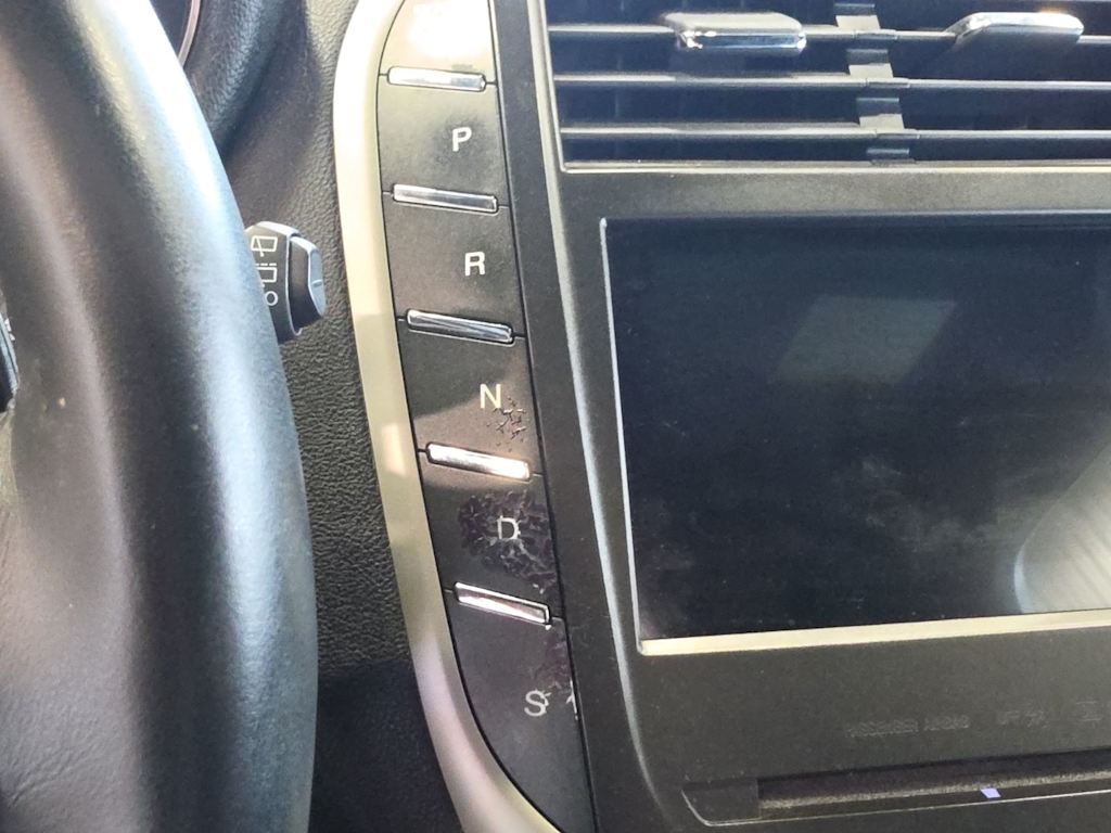 Thumbnail: 2017 Lincoln MKC - 11