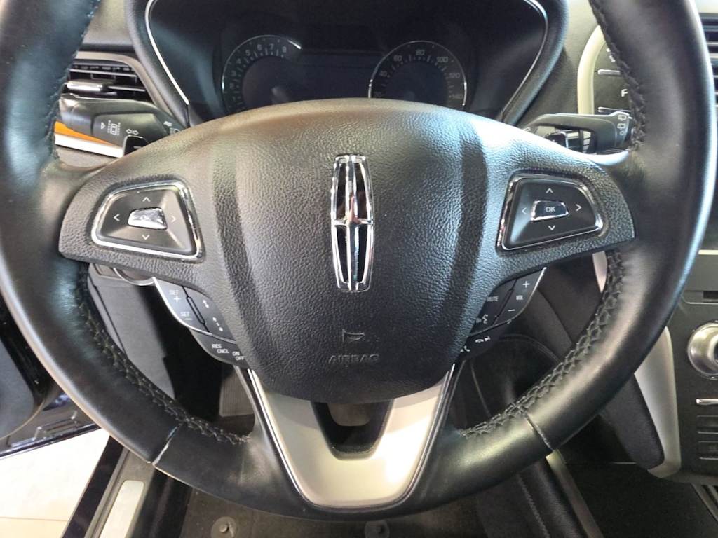 Thumbnail: 2017 Lincoln MKC - 24