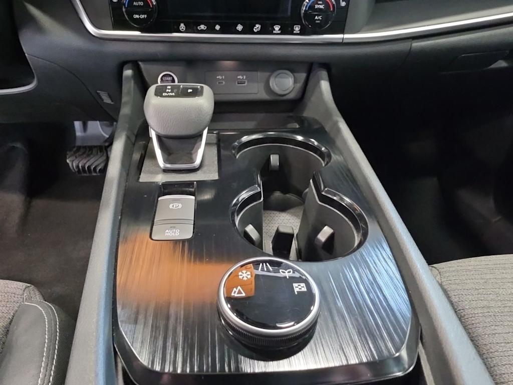 Thumbnail: 2021 Nissan Rogue - 12