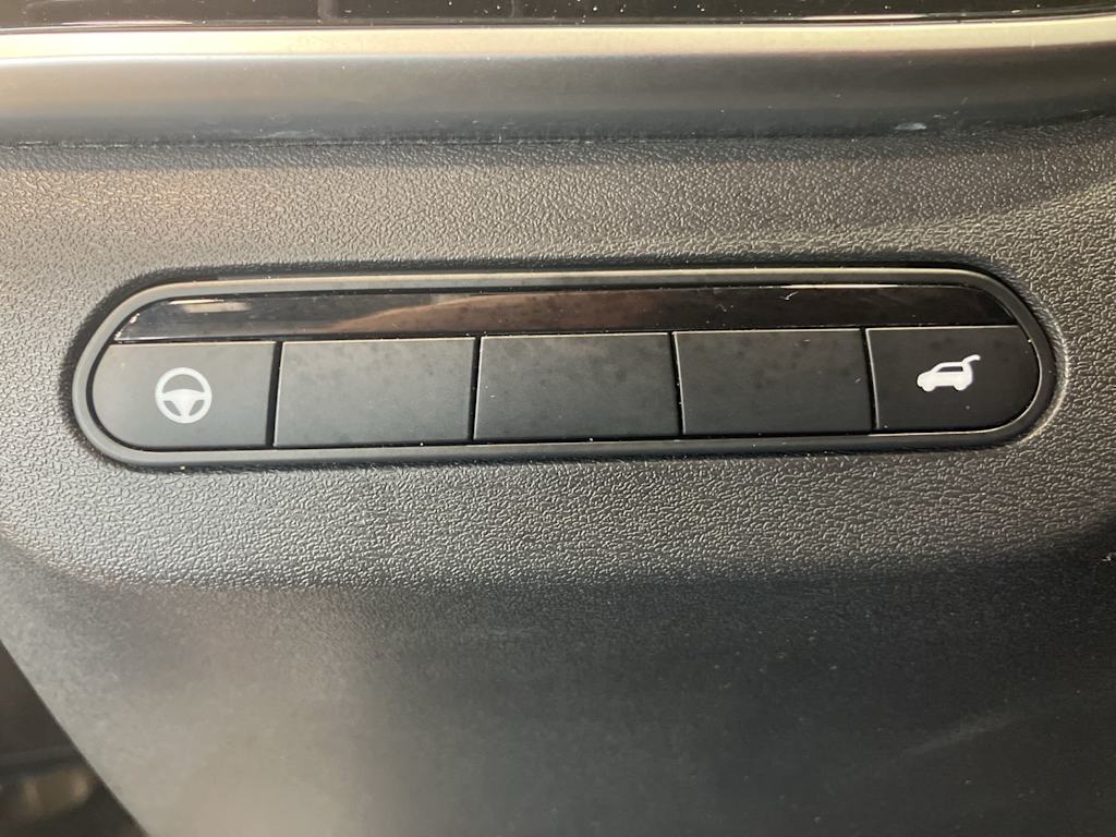 Thumbnail: 2022 INFINITI QX60 - 21