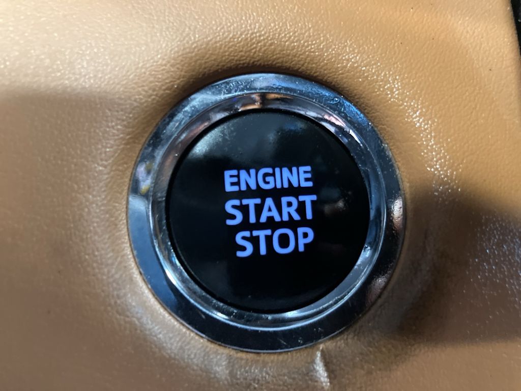 Thumbnail: 2023 Toyota Highlander - 28