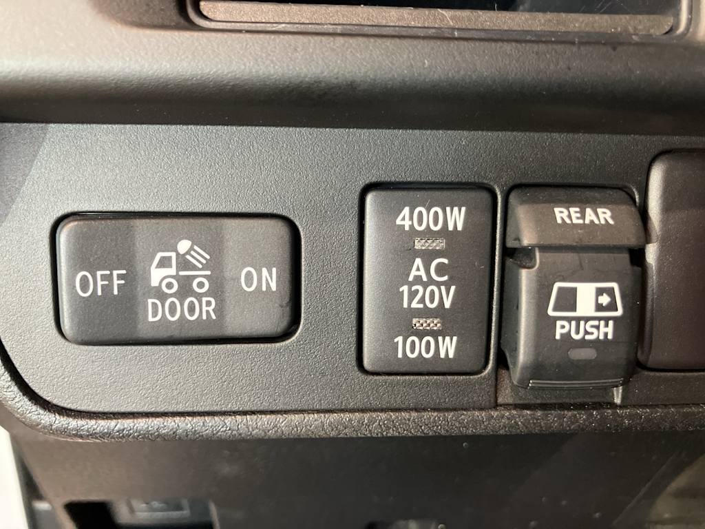 Thumbnail: 2017 Toyota Tacoma - 21