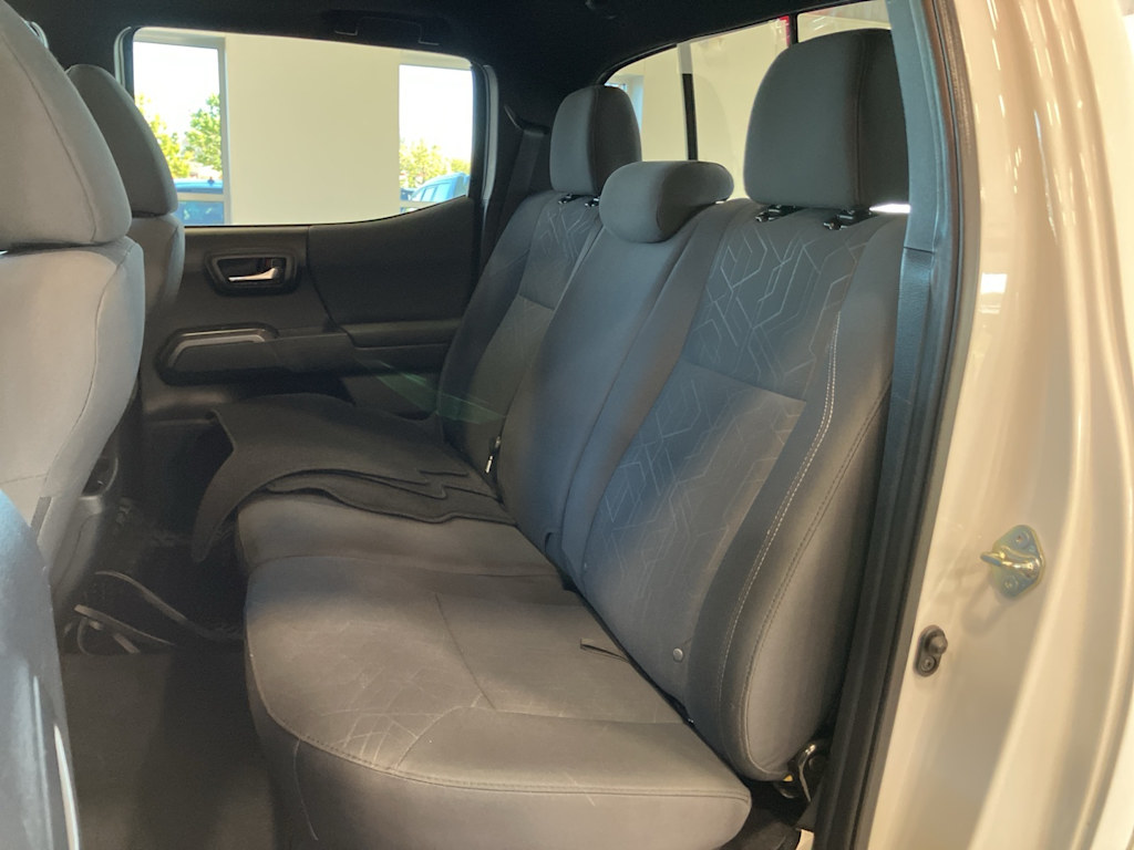 Thumbnail: 2017 Toyota Tacoma - 11