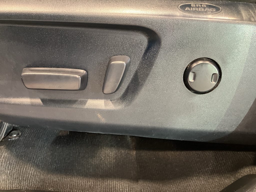 Thumbnail: 2016 Toyota Tundra - 19