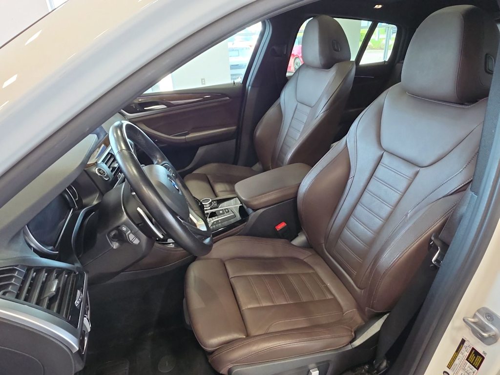 Thumbnail: 2021 BMW X4 - 8