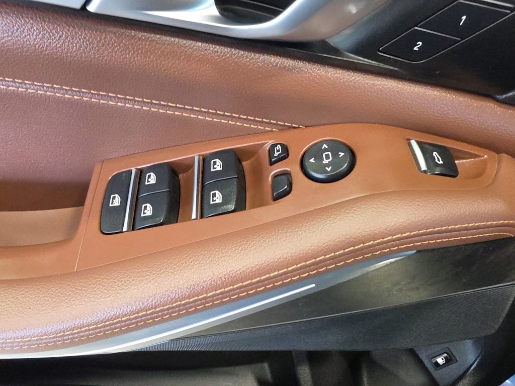 Thumbnail: 2022 BMW X5 - 24