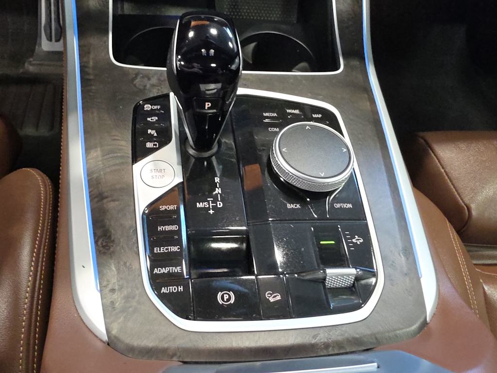 Thumbnail: 2022 BMW X5 - 12