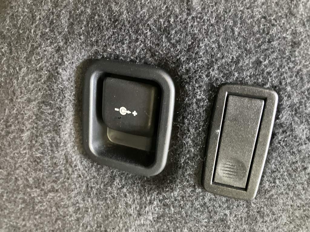 Thumbnail: 2020 BMW X3 - 13