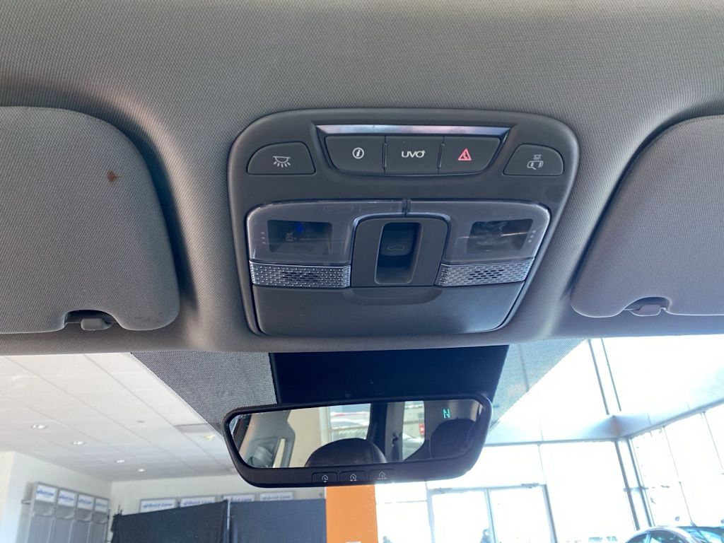 Thumbnail: 2022 Kia Telluride - 21