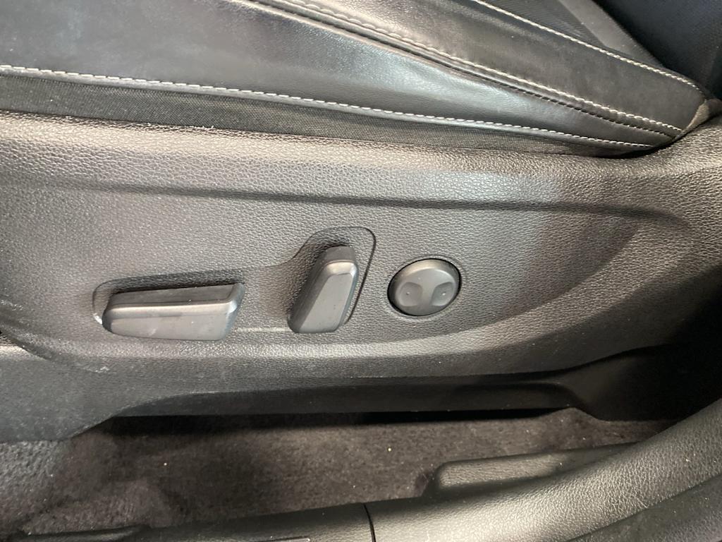 Thumbnail: 2022 Kia Telluride - 22