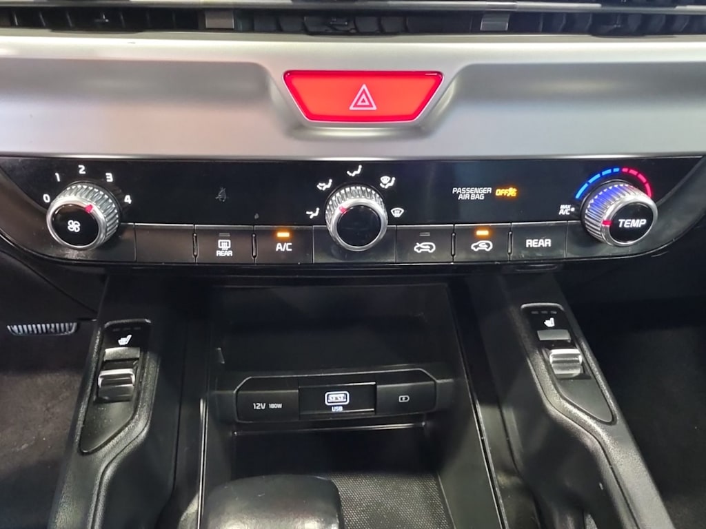 Thumbnail: 2021 Kia Telluride - 27