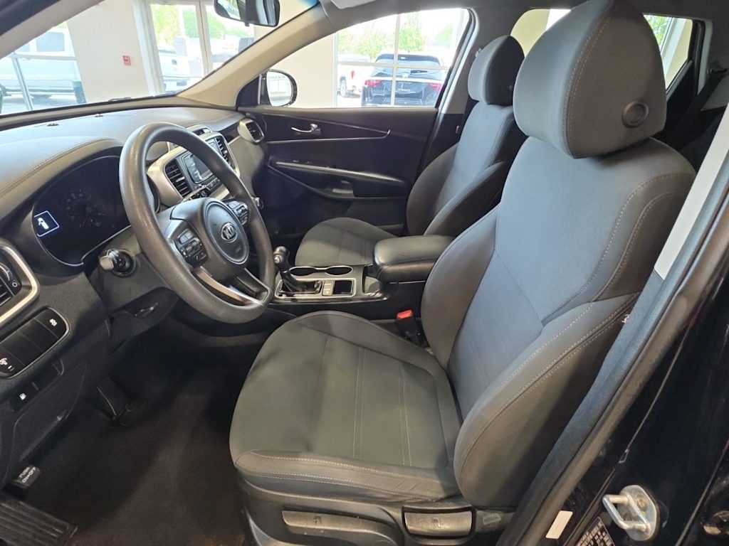 Thumbnail: 2018 Kia Sorento - 9
