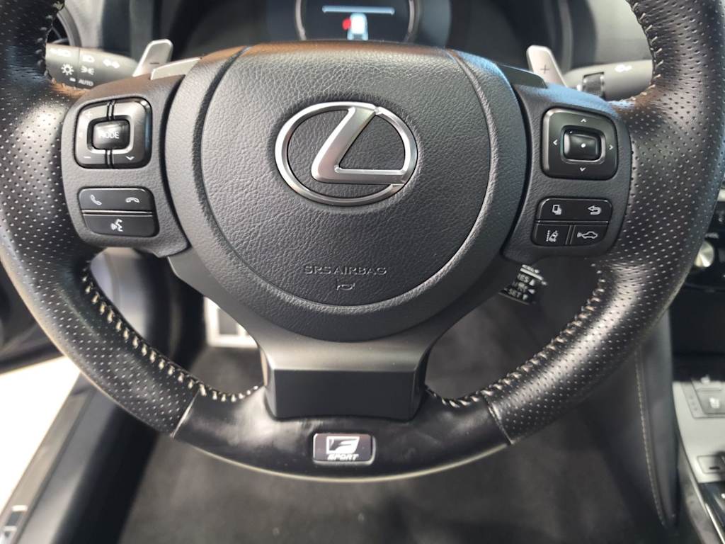 Thumbnail: 2023 Lexus IS - 28