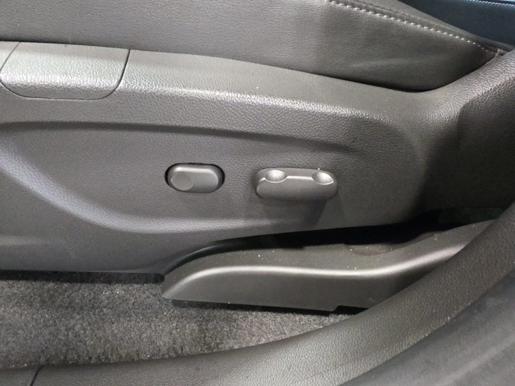 Thumbnail: 2019 Buick Encore - 21