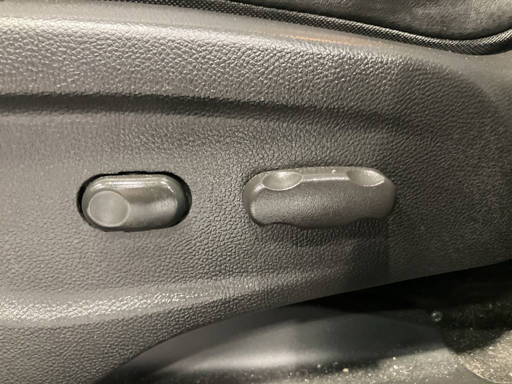 Thumbnail: 2020 Buick Encore - 17