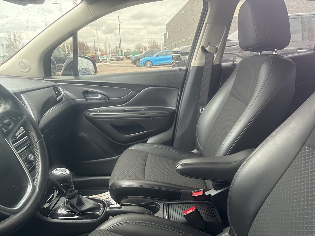 Thumbnail: 2022 Buick Encore - 5