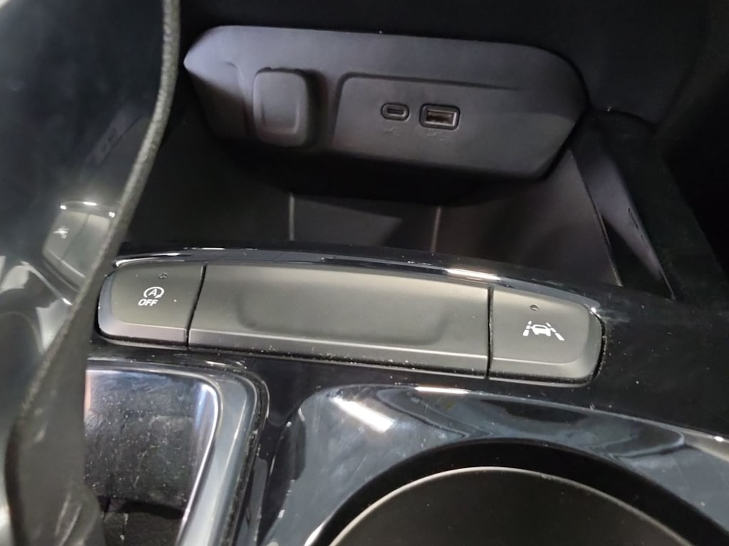 Thumbnail: 2025 Chevrolet Trax - 25
