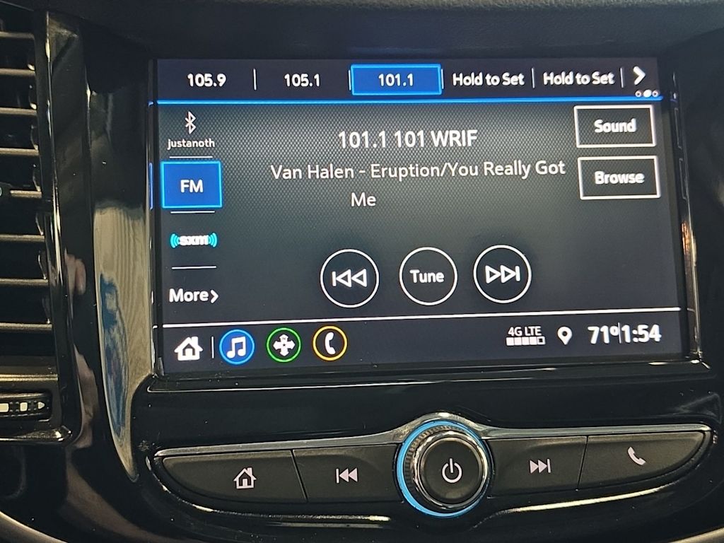 Thumbnail: 2022 Chevrolet Trax - 9