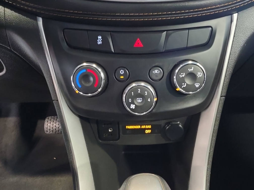 Thumbnail: 2022 Chevrolet Trax - 27
