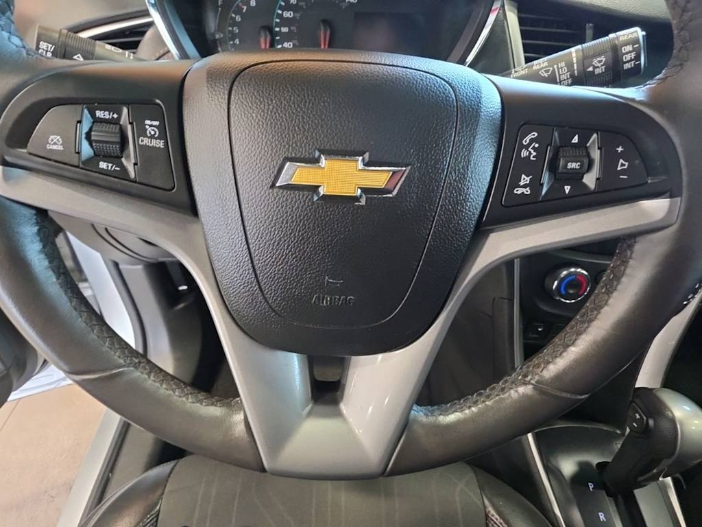 Thumbnail: 2022 Chevrolet Trax - 24