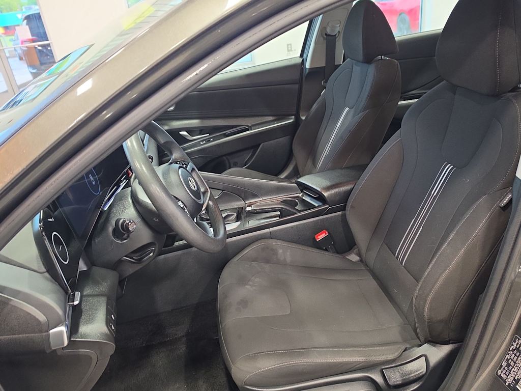 Thumbnail: 2024 Hyundai Elantra - 8