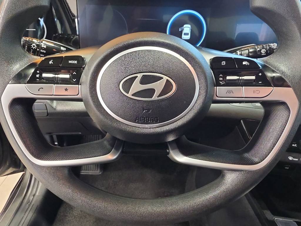Thumbnail: 2024 Hyundai Elantra - 23