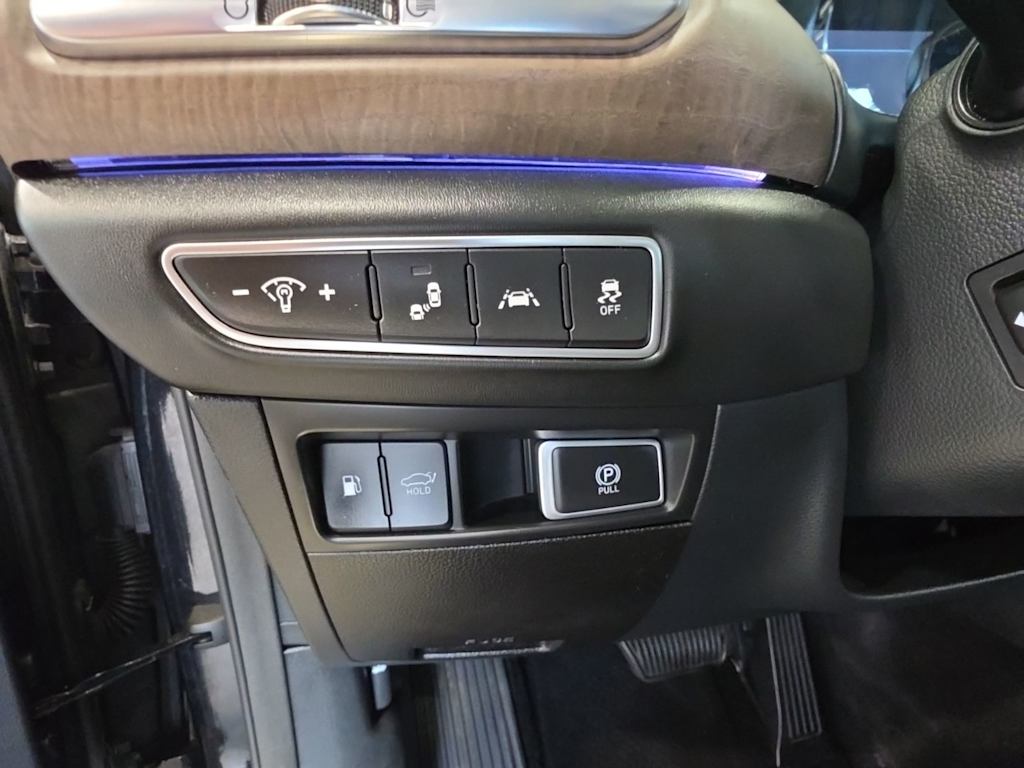 Thumbnail: 2021 Genesis G90 - 27