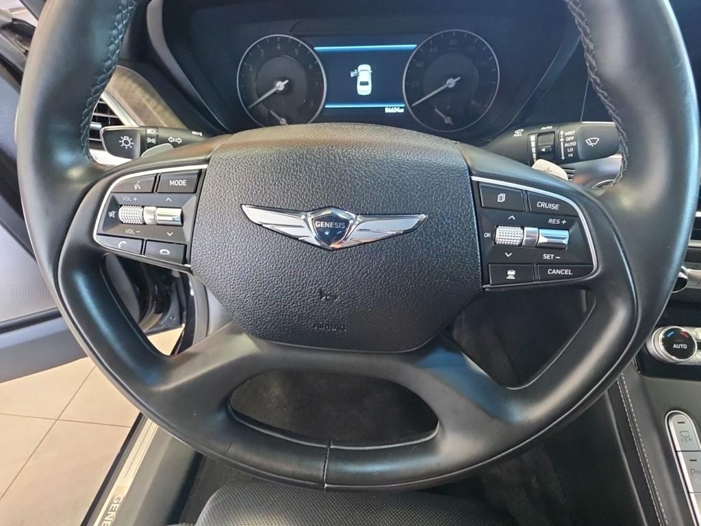 Thumbnail: 2021 Genesis G90 - 28