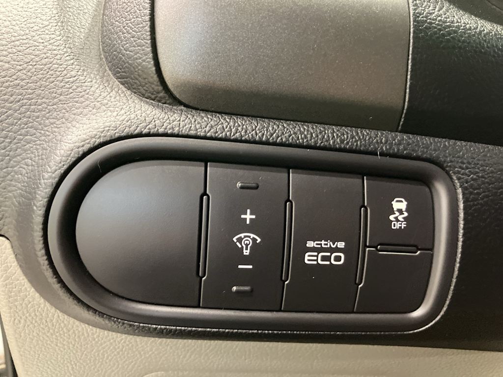 Thumbnail: 2014 Kia Forte - 20