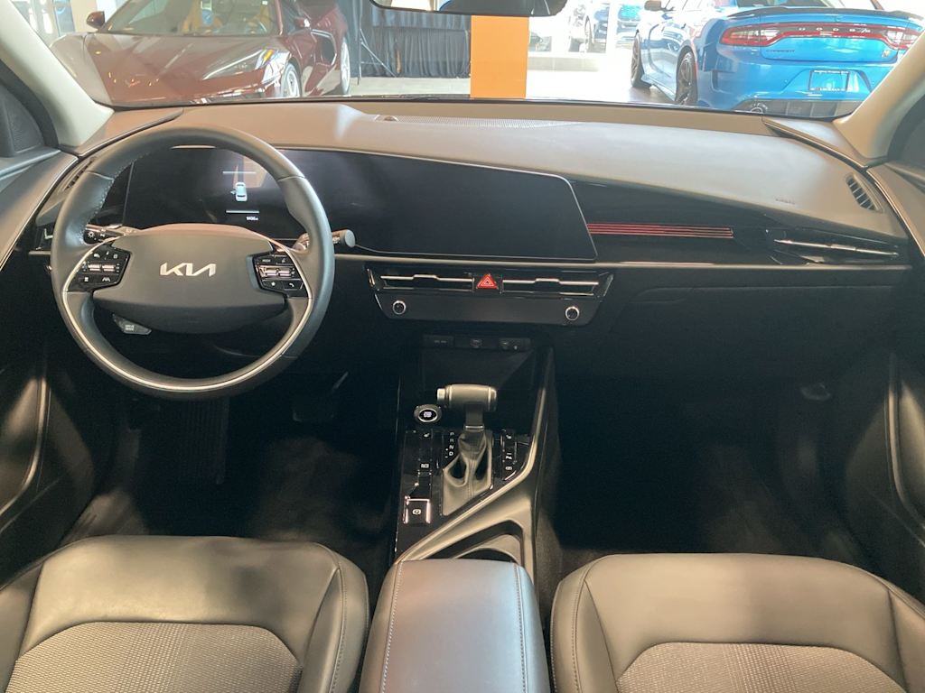 Thumbnail: 2023 Kia Niro - 2