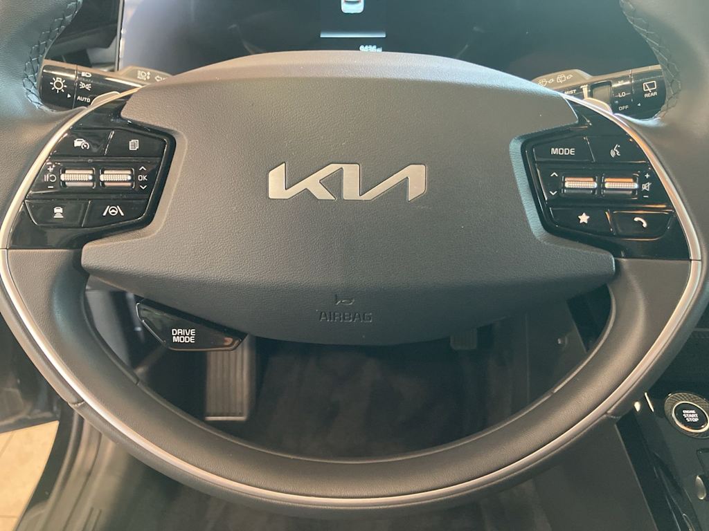 Thumbnail: 2023 Kia Niro - 20