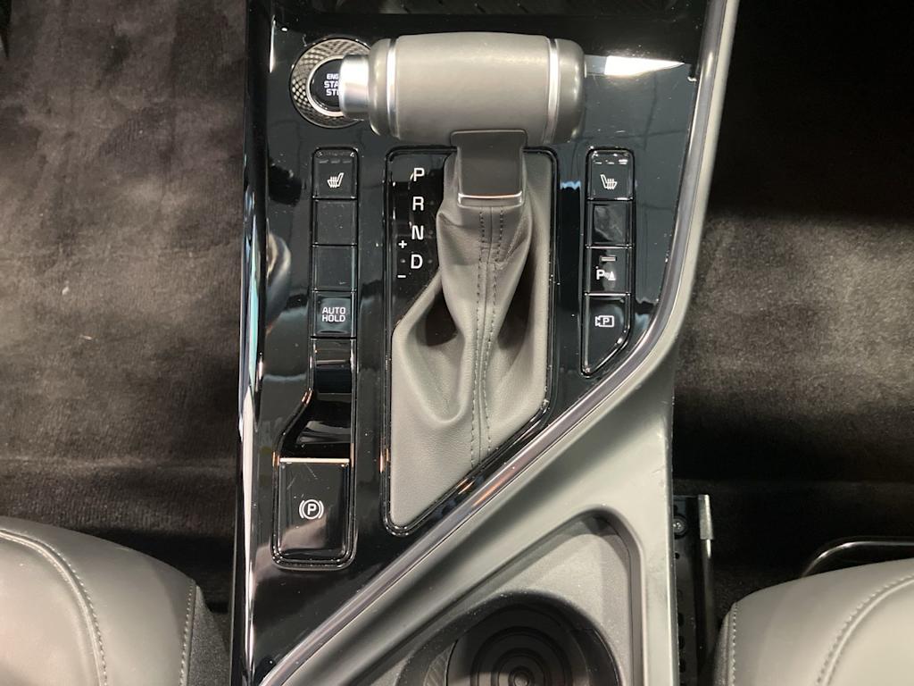 Thumbnail: 2023 Kia Niro - 12