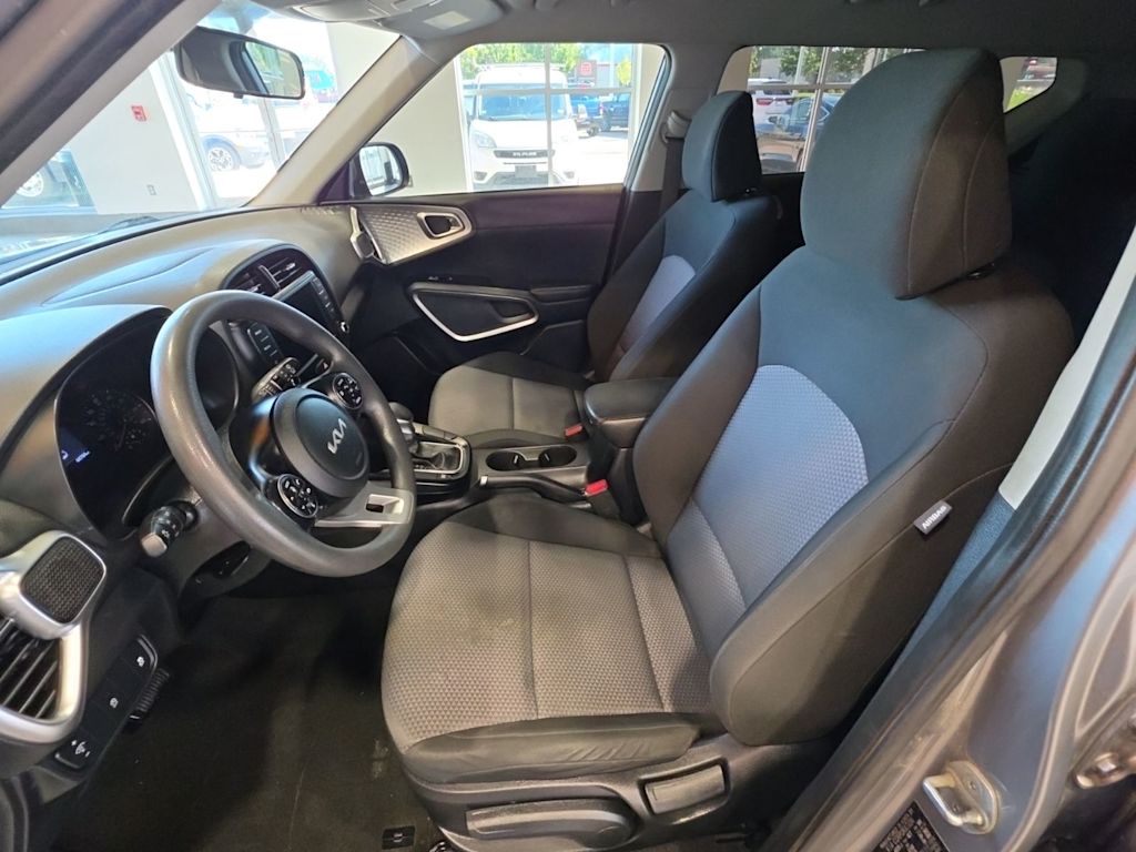 Thumbnail: 2022 Kia Soul - 8