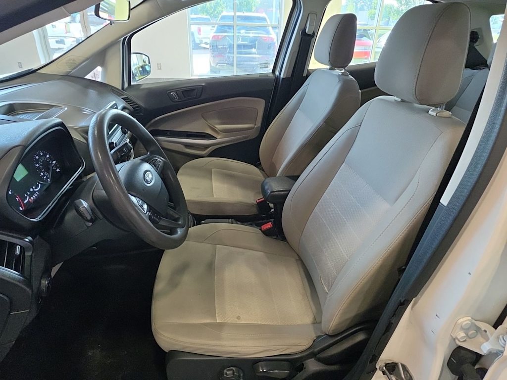Thumbnail: 2018 Ford EcoSport - 8