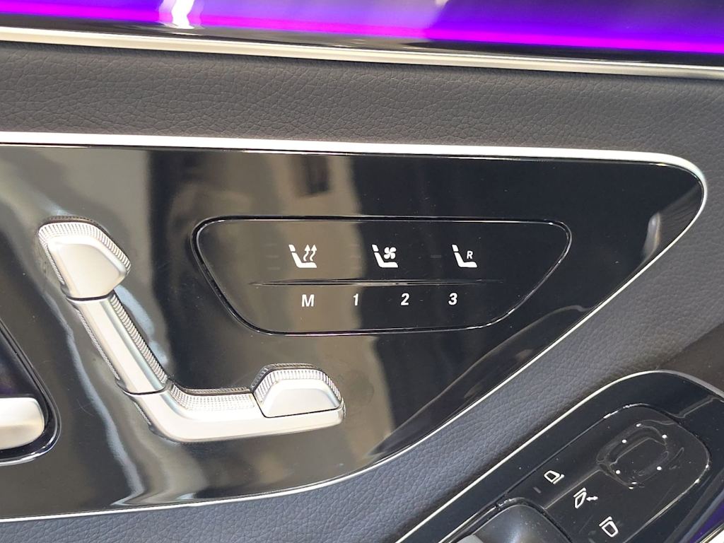 Thumbnail: 2023 Mercedes-Benz S-Class - 23