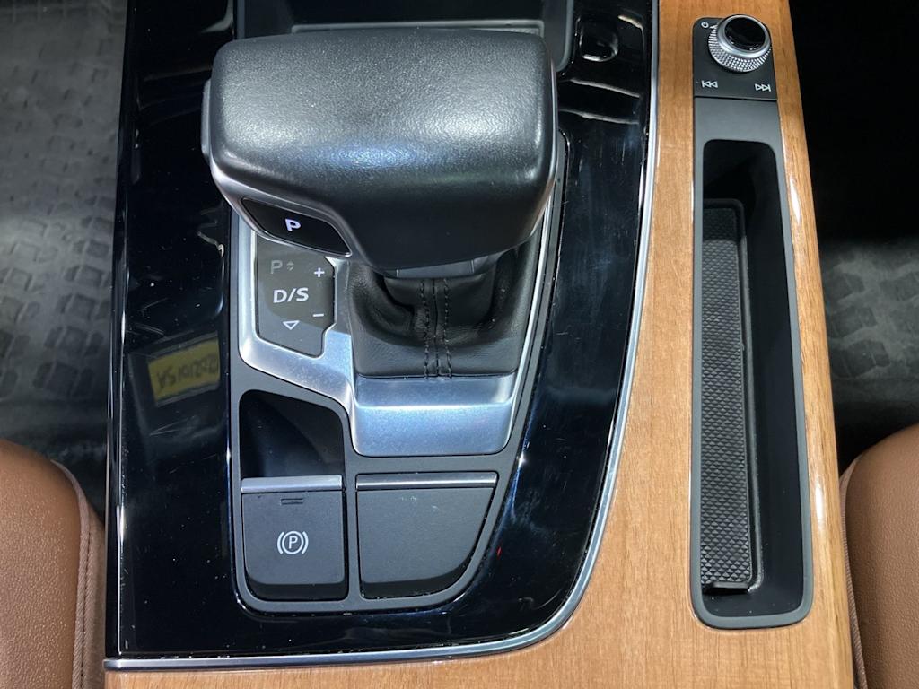 Thumbnail: 2021 Audi Q5 - 13