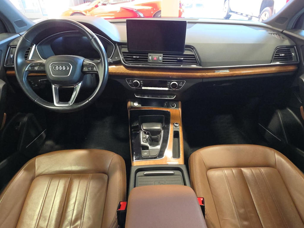 Thumbnail: 2021 Audi Q5 - 2