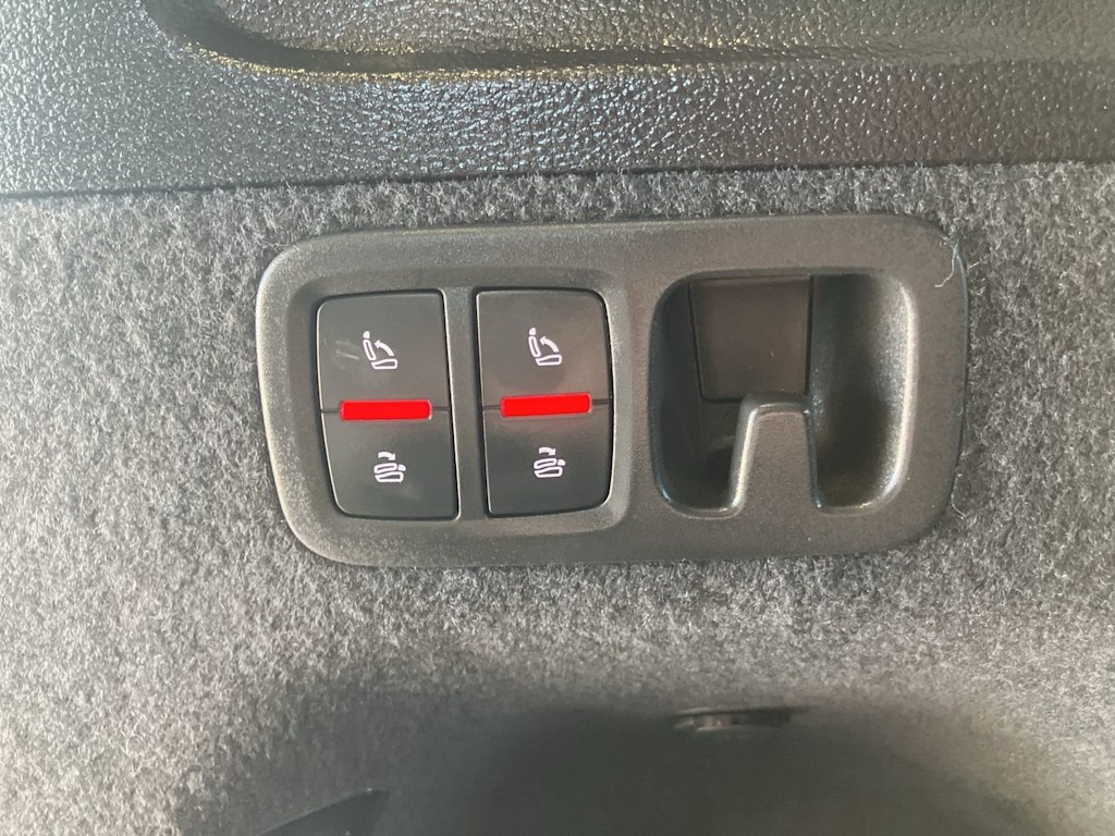 Thumbnail: 2023 Audi Q7 - 31