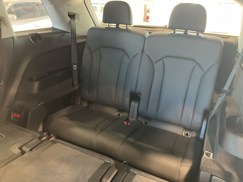 Thumbnail: 2023 Audi Q7 - 29