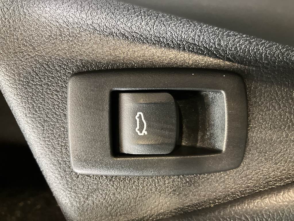 Thumbnail: 2019 BMW 5 Series - 21